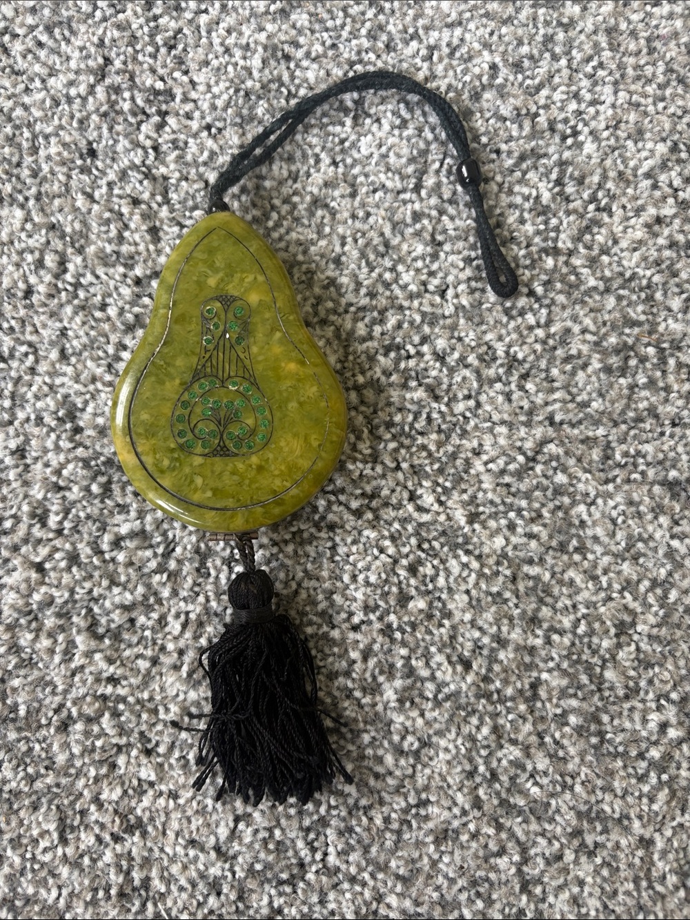Vintage Olive Green Decorative Pear Shaped Makeup Compact